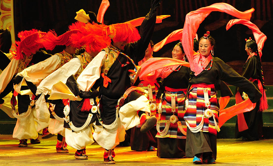 Tibet Dansları: Öne Çıkan Gelenekler ve Anlamları [2026] - Kapak Görseli